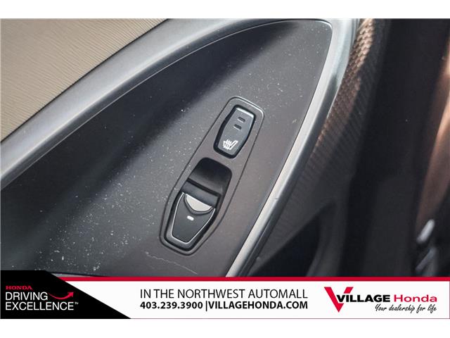2017 Hyundai Santa Fe Sport 2.0T Ultimate (Stk: TVW8996A) in Calgary - Image 29 of 31