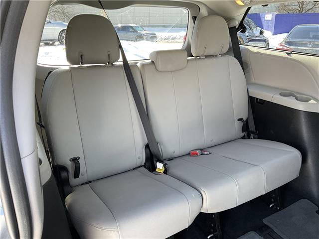 2015 Toyota Sienna  (Stk: 4828) in KITCHENER - Image 11 of 32