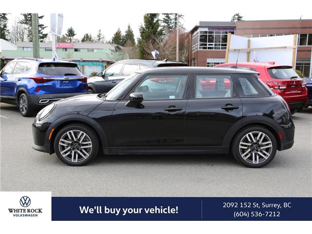 2025 MINI 5 Door Cooper C (Stk: ST042886A) in Vancouver - Image 4 of 13