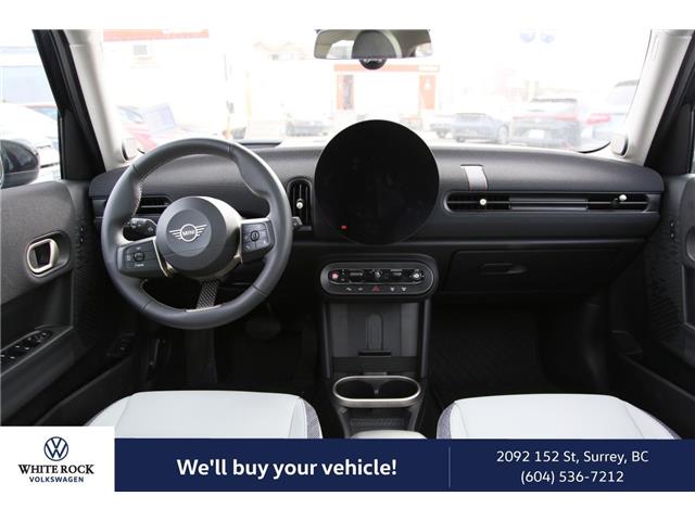 2025 MINI 5 Door Cooper C (Stk: ST042886A) in Vancouver - Image 9 of 13