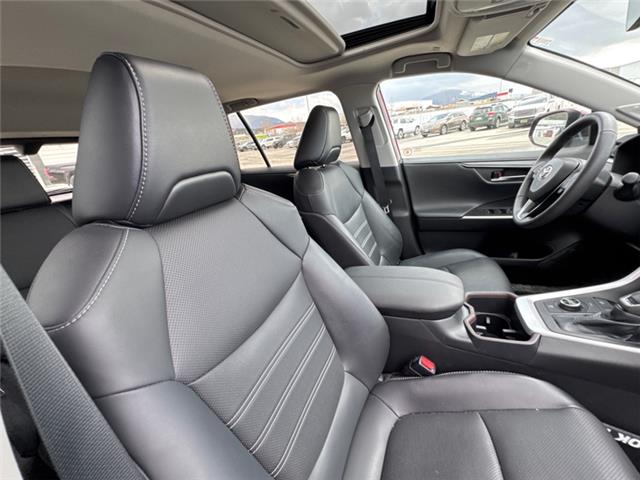 2023 Toyota RAV4 Hybrid Limited (Stk: W170672M) in Cranbrook - Image 11 of 21