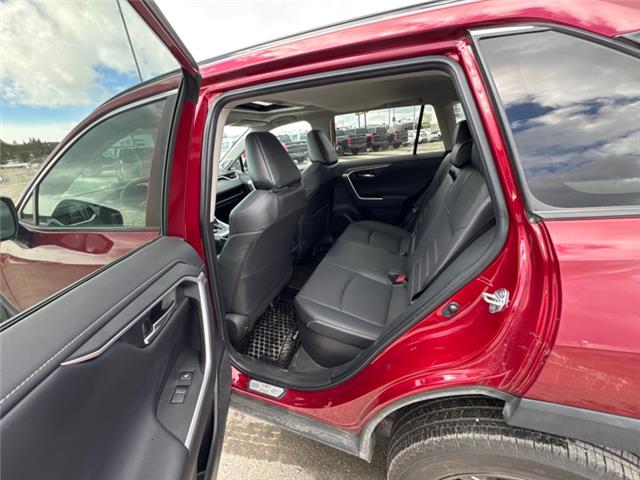 2023 Toyota RAV4 Hybrid Limited (Stk: W170672M) in Cranbrook - Image 13 of 21