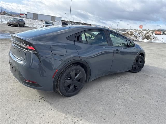 2026 Toyota Prius Plug-In Hybrid SE (Stk: 3070586) in Cranbrook - Image 5 of 19