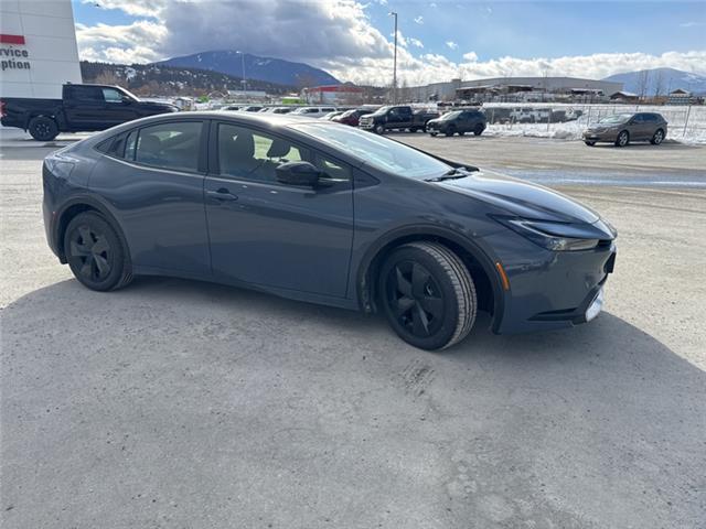 2026 Toyota Prius Plug-In Hybrid SE (Stk: 3070586) in Cranbrook - Image 7 of 19