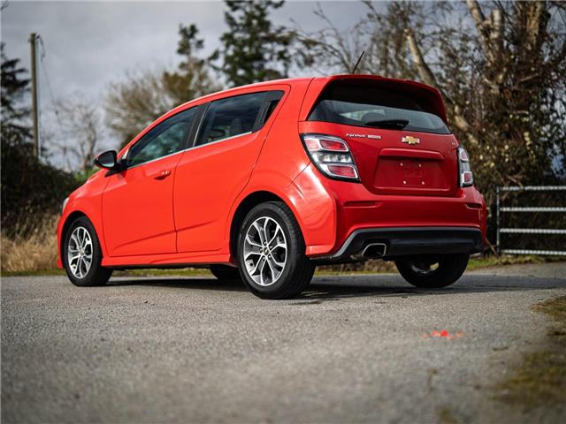 2017 Chevrolet Sonic LT Auto (Stk: RA19861BA) in Surrey - Image 4 of 19