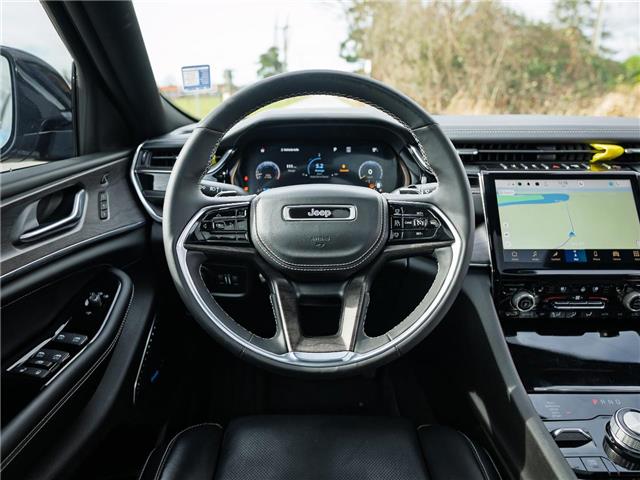 2023 Jeep Grand Cherokee L Overland (Stk: 30870) in Surrey - Image 11 of 24