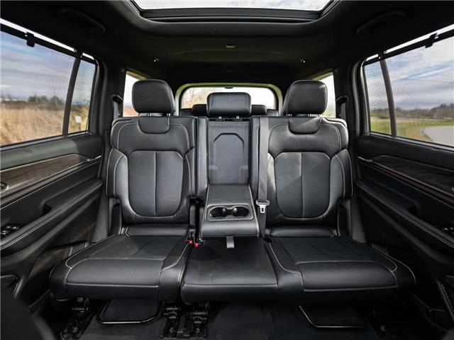 2023 Jeep Grand Cherokee L Overland (Stk: 30870) in Surrey - Image 21 of 24