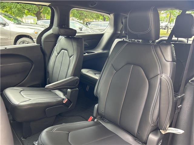 2025 Chrysler Grand Caravan SXT (Stk: 25-0131) in Toronto - Image 8 of 16