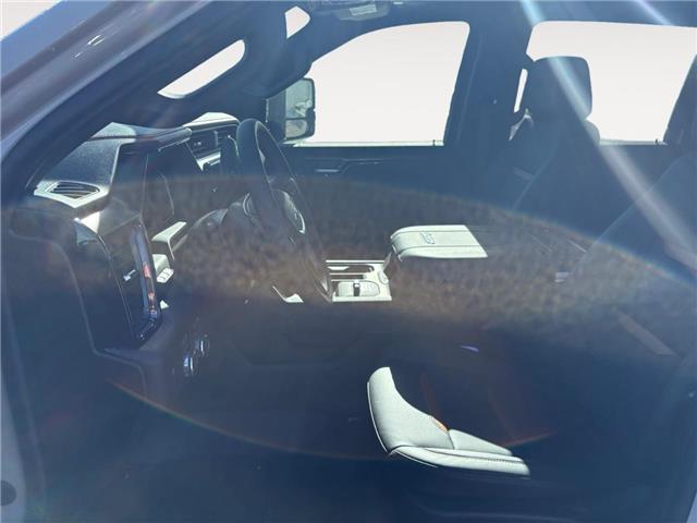 2026 GMC Sierra 3500HD AT4 (Stk: 380478) in Claresholm - Image 9 of 15