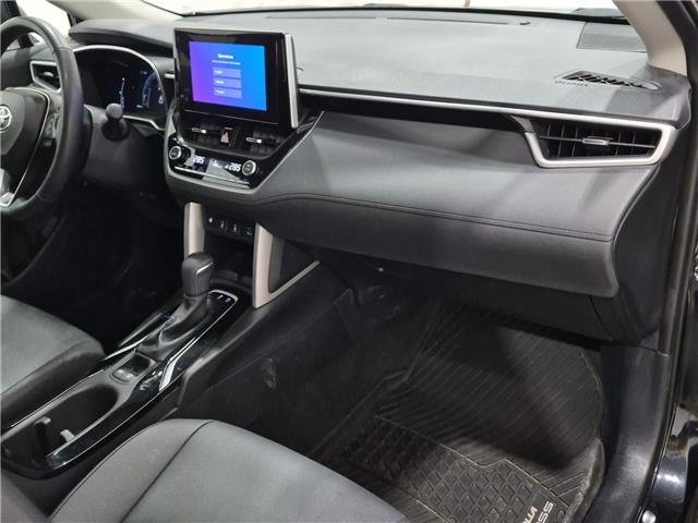 2024 Toyota Corolla Cross XLE (Stk: 975) in Kitchener - Image 2 of 5