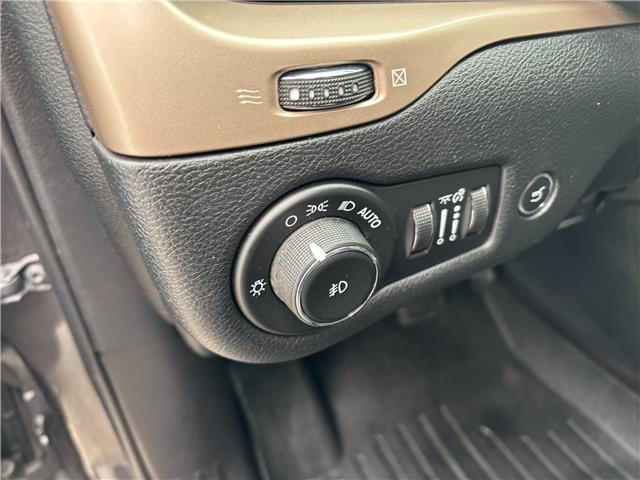 2016 Jeep Cherokee Limited (Stk: M6080) in Sarnia - Image 23 of 37