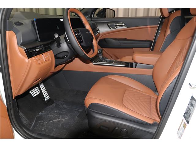 2026 Kia Sportage X-Line Limited w/Terracotta Brown Interior (Stk: 27007) in Edmonton - Image 11 of 32 2026 Kia Sportage X-Line Limited w/Terracotta Brown Interior (Stk: 27007) in Edmonton - Image 11 of 32