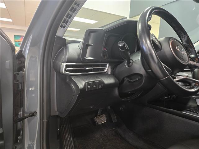 2022 Hyundai Elantra Preferred (Stk: 22HE64117) in Winnipeg - Image 11 of 24
