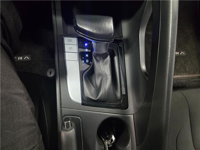 2022 Hyundai Elantra Preferred (Stk: 22HE64117) in Winnipeg - Image 19 of 24