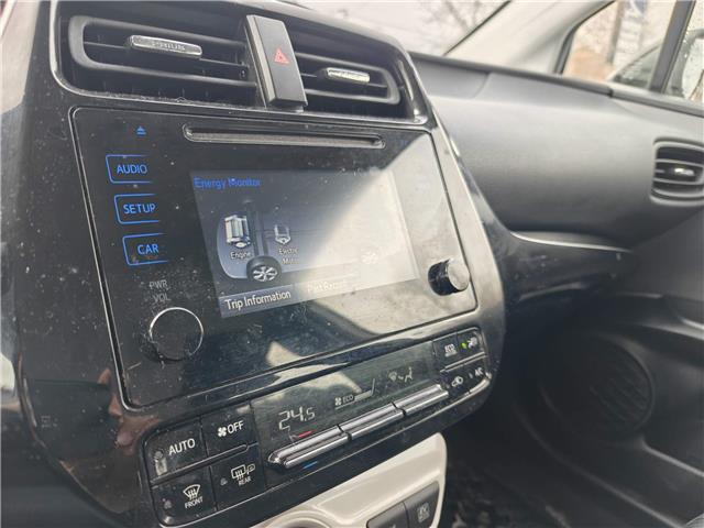 2018 Toyota Prius Base in Ottawa - Image 4 of 7