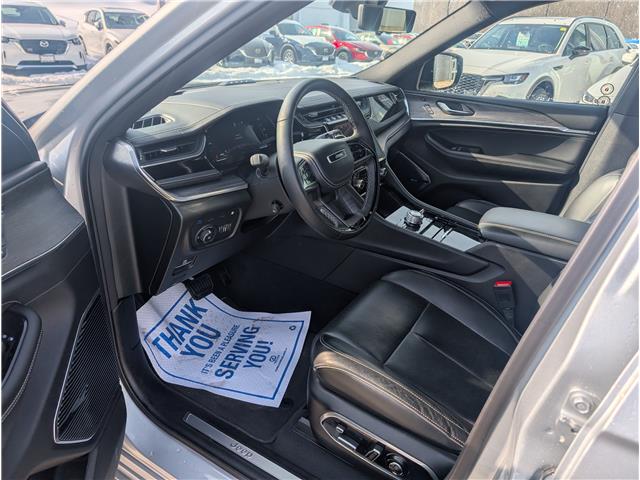 2023 Jeep Grand Cherokee 4xe Overland (Stk: 03527R) in Owen Sound - Image 9 of 20