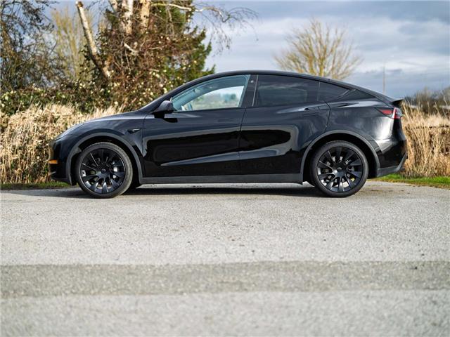 2023 Tesla Model Y Long Range (Stk: 30890) in Surrey - Image 3 of 19