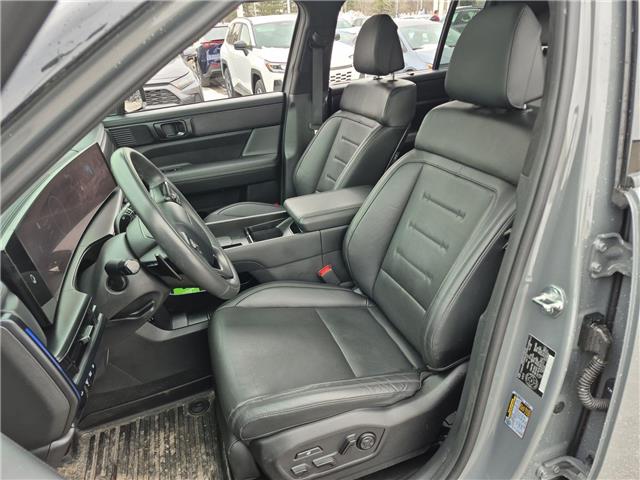 2024 Hyundai Santa Fe Ultimate Calligraphy (Stk: 10U6450) in Markham - Image 11 of 36