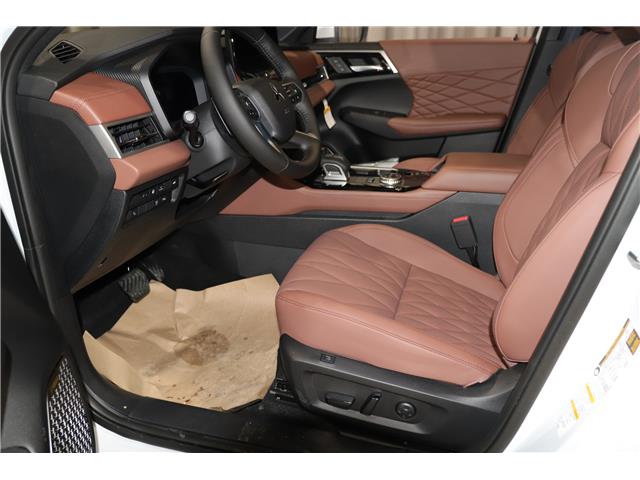 2026 Mitsubishi Outlander Plug-In Hybrid GT (Stk: P26356) in Edmonton - Image 11 of 34