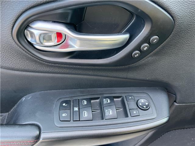 2021 Jeep Cherokee Trailhawk (Stk: 05916H) in Sarnia - Image 11 of 25 2021 Jeep Cherokee Trailhawk (Stk: 05916H) in Sarnia - Image 11 of 25