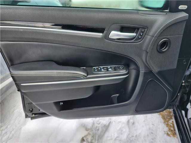 2022 Chrysler 300 S (Stk: J25112-2) in Brandon - Image 8 of 21
