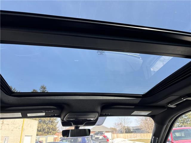 2025 Lincoln Navigator Reserve (Stk: P6966) in Brantford - Image 17 of 26