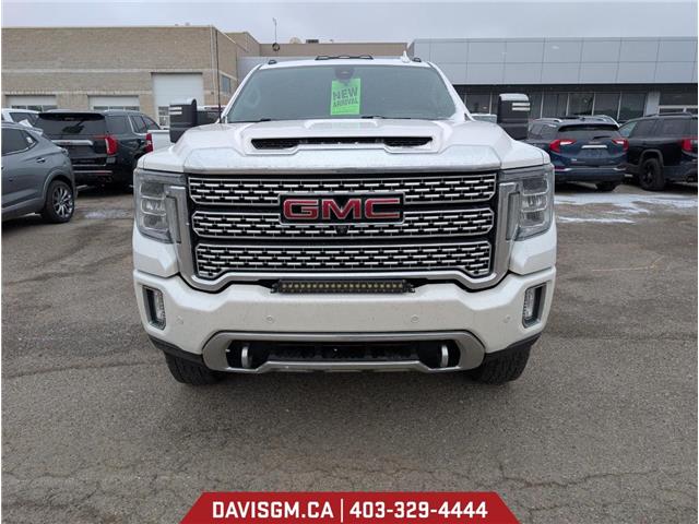 2020 GMC Sierra 3500HD Denali (Stk: 303019) in Lethbridge - Image 2 of 15