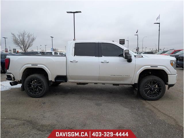 2020 GMC Sierra 3500HD Denali (Stk: 303019) in Lethbridge - Image 4 of 15