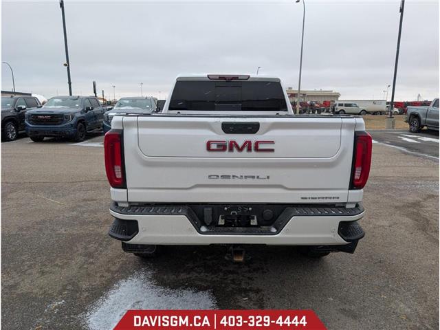 2020 GMC Sierra 3500HD Denali (Stk: 303019) in Lethbridge - Image 6 of 15