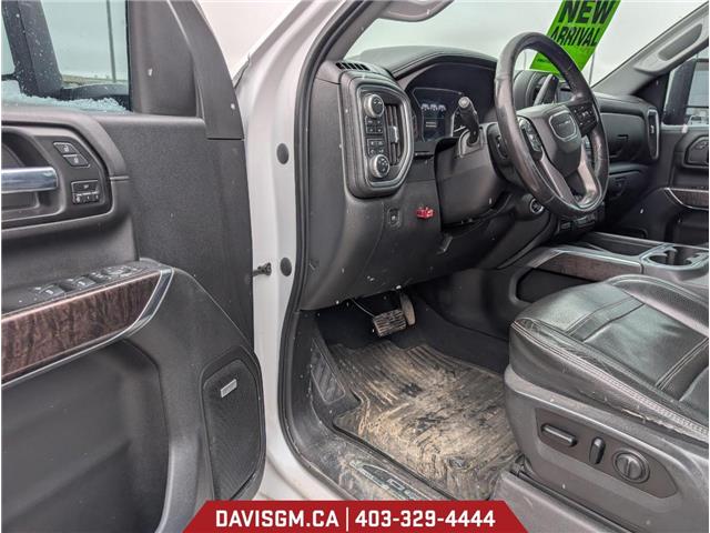 2020 GMC Sierra 3500HD Denali (Stk: 303019) in Lethbridge - Image 9 of 15