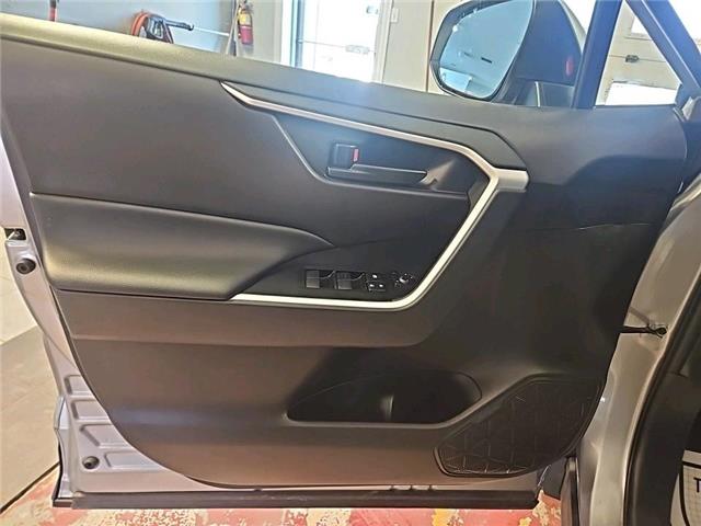 2025 Toyota RAV4 LE (Stk: 516733) in Lower Sackville - Image 4 of 11