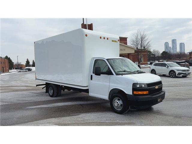 2024 Chevrolet Express Cutaway Work Van (Stk: ATNP6305) in Vaughan - Image 3 of 29