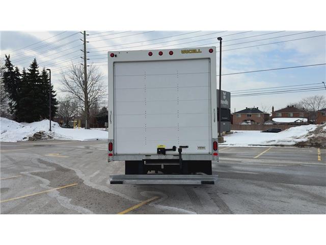 2024 Chevrolet Express Cutaway Work Van (Stk: ATNP6305) in Vaughan - Image 8 of 29