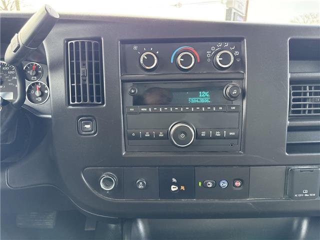 2024 Chevrolet Express Cutaway Work Van (Stk: ATNP6305) in Vaughan - Image 15 of 29