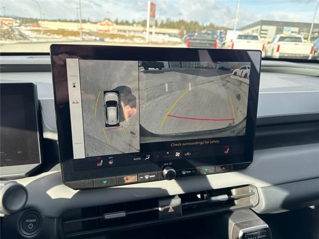 2026 Toyota RAV4 XSE (Stk: W004570) in Cranbrook - Image 16 of 22