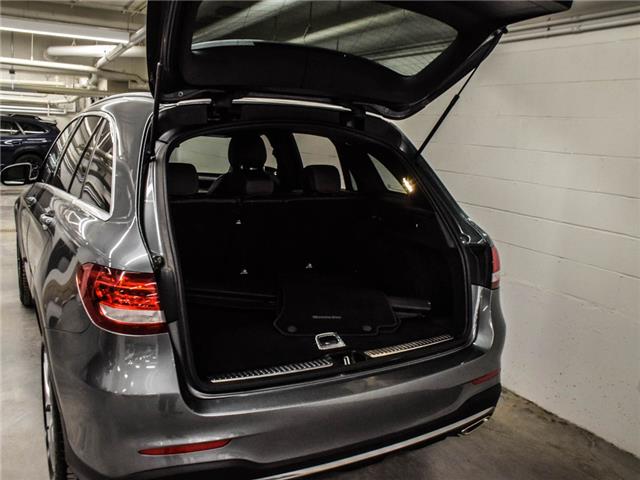 2017 Mercedes-Benz GLC300 Navigation + No accident (Stk: P5790A) in North York, - Image 10 of 29