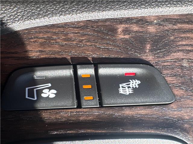 2022 GMC Acadia Denali (Stk: 26736A) in Port Hope - Image 12 of 27