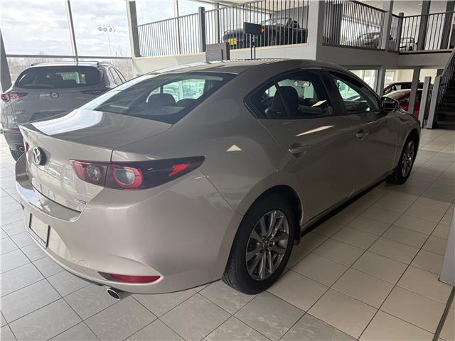 2022 Mazda Mazda3 GS (Stk: 24642) in Pembroke - Image 5 of 19