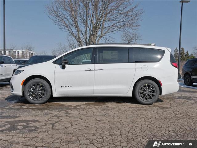 2026 Chrysler Pacifica Select (Stk: T8071) in Hamilton - Image 3 of 27 2026 Chrysler Pacifica Select (Stk: T8071) in Hamilton - Image 3 of 27