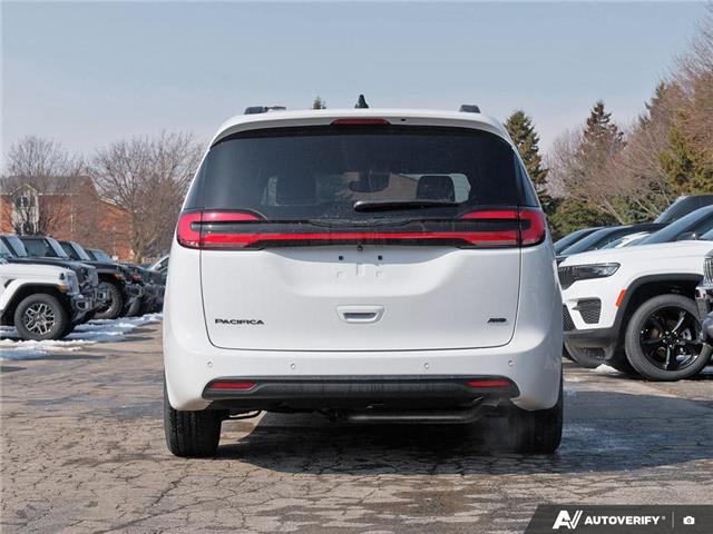2026 Chrysler Pacifica Select (Stk: T8071) in Hamilton - Image 5 of 27 2026 Chrysler Pacifica Select (Stk: T8071) in Hamilton - Image 5 of 27