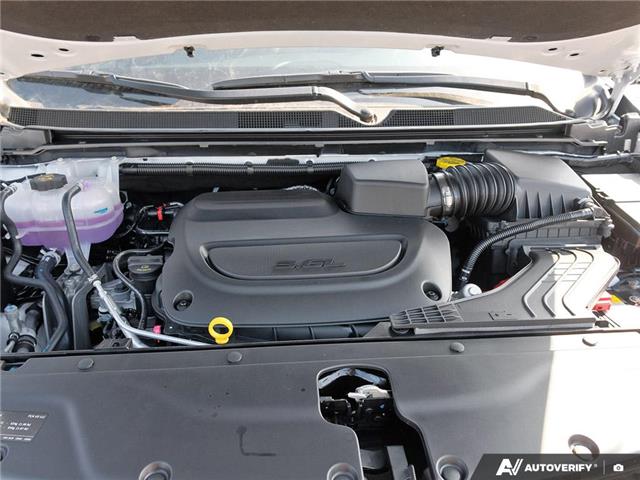 2026 Chrysler Pacifica Select (Stk: T8071) in Hamilton - Image 8 of 27 2026 Chrysler Pacifica Select (Stk: T8071) in Hamilton - Image 8 of 27