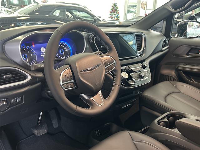 2026 Chrysler Grand Caravan SXT (Stk: 26-0044) in Toronto - Image 6 of 17