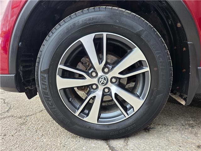 2018 Toyota RAV4 LE (Stk: 2602050) in Waterloo - Image 9 of 20