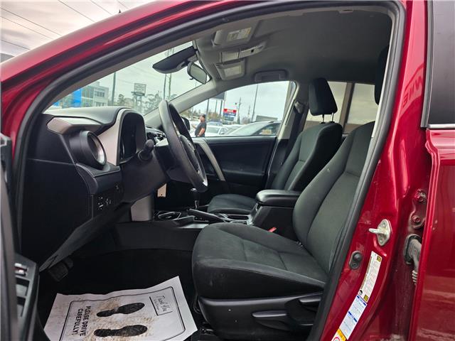2018 Toyota RAV4 LE (Stk: 2602050) in Waterloo - Image 11 of 20