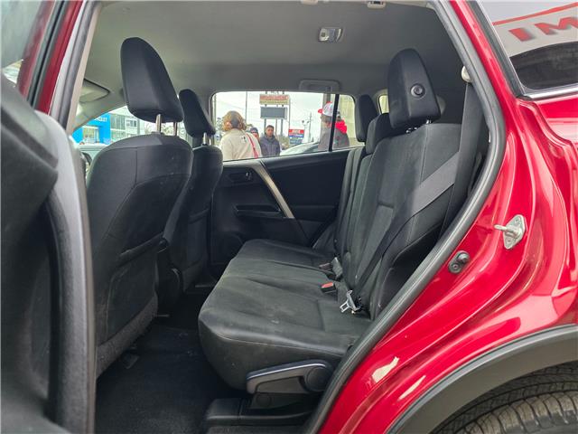 2018 Toyota RAV4 LE (Stk: 2602050) in Waterloo - Image 17 of 20