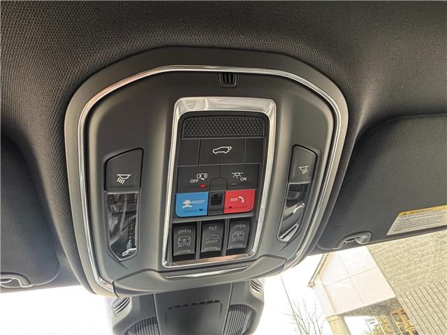 2026 Jeep Cherokee Overland (Stk: 7477) in Fort Erie - Image 14 of 24