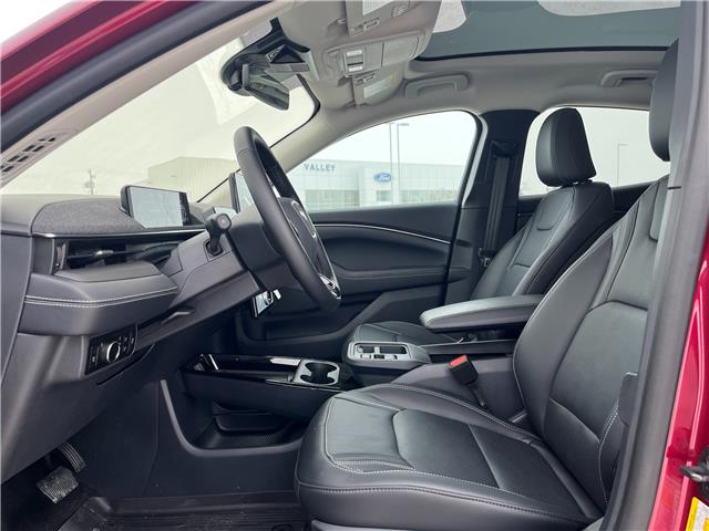 2025 Ford Mustang Mach-E Premium (Stk: S27668) in Hague - Image 9 of 13