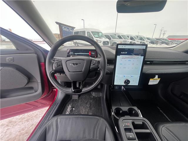 2025 Ford Mustang Mach-E Premium (Stk: S27668) in Hague - Image 10 of 13