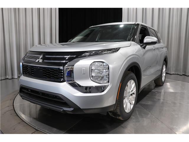 2026 Mitsubishi Outlander ES (Stk: T26352) in Edmonton - Image 7 of 30 2026 Mitsubishi Outlander ES (Stk: T26352) in Edmonton - Image 7 of 30