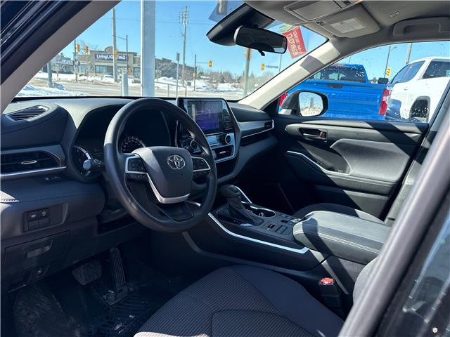 2023 Toyota Highlander LE (Stk: H131) in Newmarket - Image 17 of 25